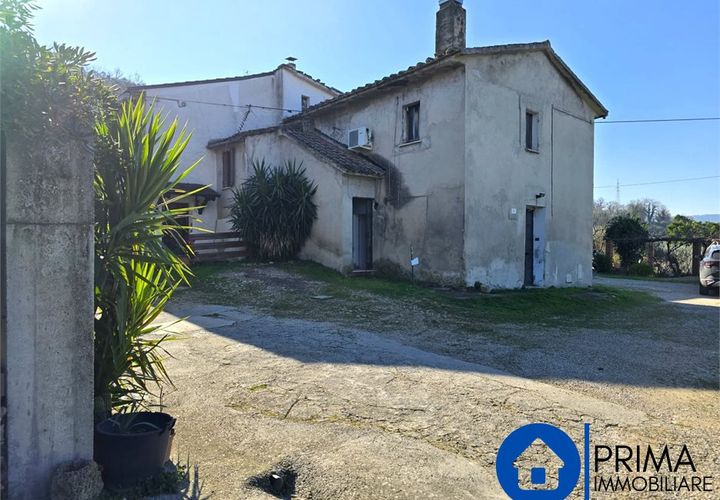 Villa a Terni, Terni, Terni - € 37.000 | Ref: LL-44 - foto 1