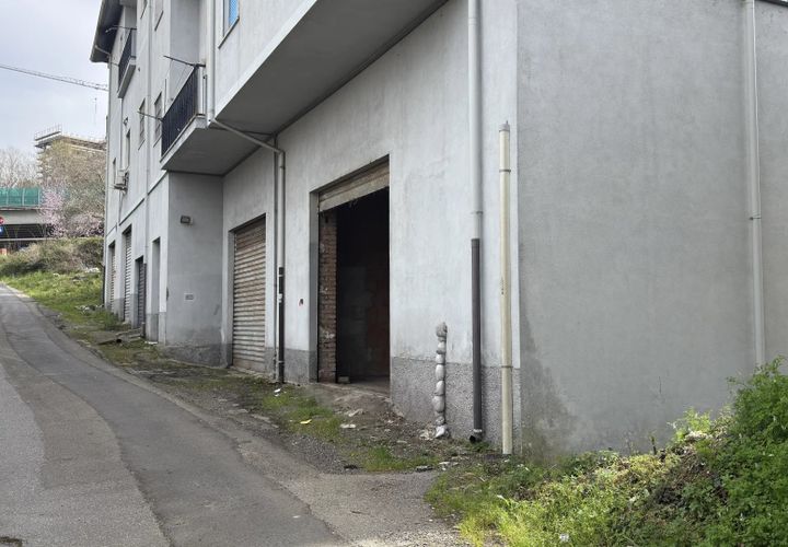 Erhvervsejendom i Cosenza, Cosenza, Cosenza - € 32.000 | Ref: 86796168 - foto 1