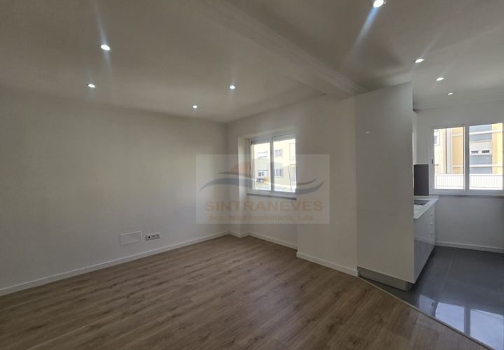 Lejlighed i Queluz, Lisbon, Queluz - € 305.000 | Ref: AP3643 - foto 1