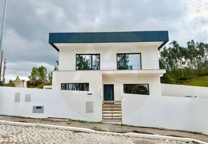 Villa i Ansiao, Leiria, Ansiao - € 350.000 | Ref: AG136 - foto 1