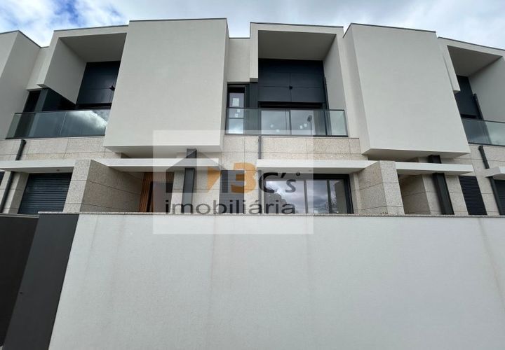Rækkehus i Senhora da Hora, Porto, Senhora da Hora - € 560.000 | Ref: MB_1467 - foto 1