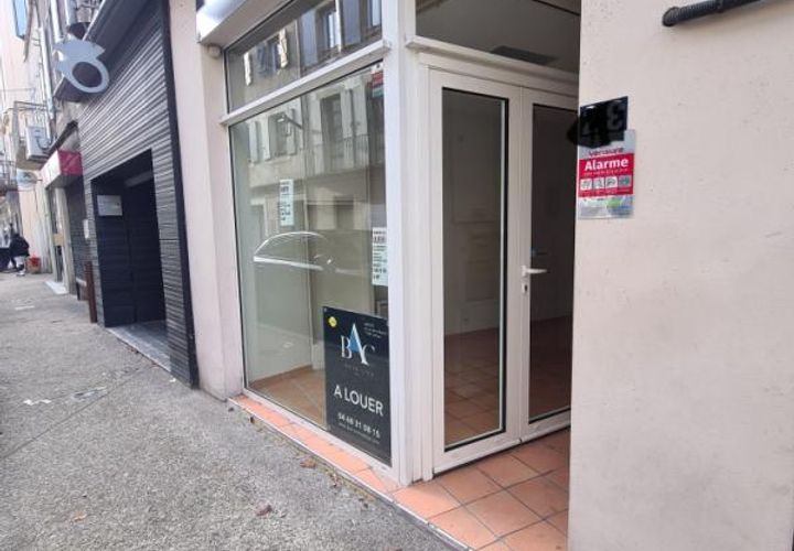 L'establiment comercial a Limoux, Aude, Limoux - € 5.880/mes | Ref: 1997 - foto 1