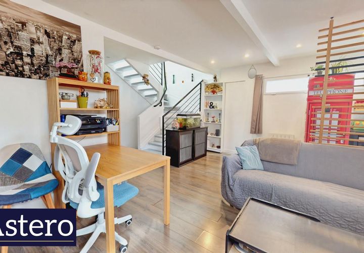 Dupleks i Puteaux, Hauts-de-Seine, Puteaux - € 403 900 | Ref: getkey_u_515150111 - foto 1