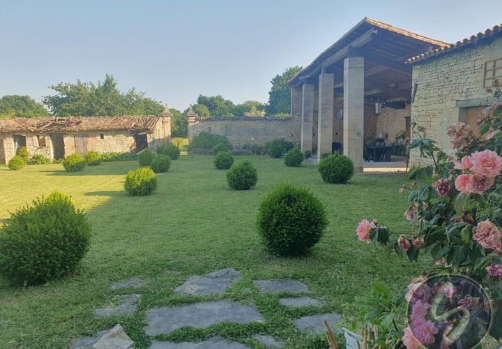 Villa a Niort, Deux-Sevres, Niort - € 349.000 | Ref: getkey_9607 - foto 1