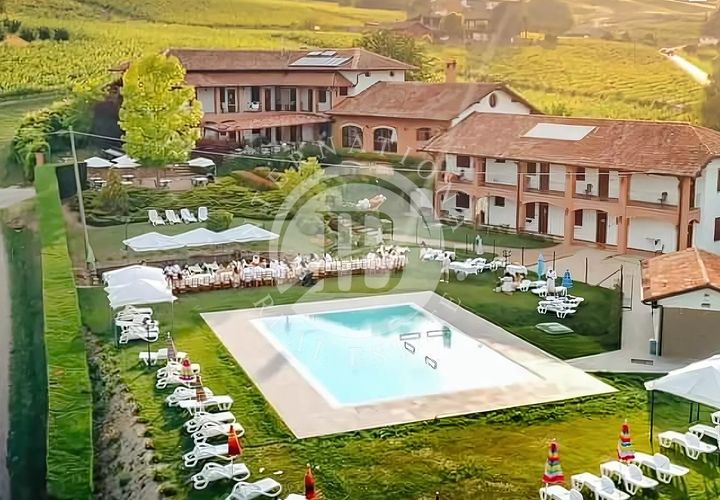 Villa a Asti, Asti, Asti - € 2.495.000 | Ref: IB 676.1 - foto 1