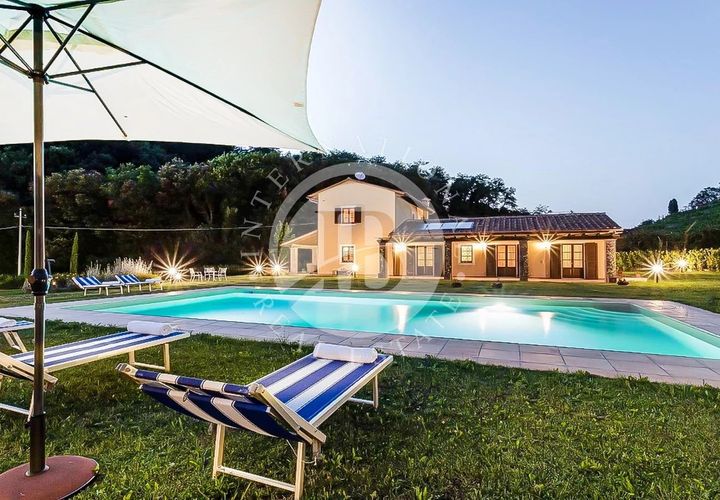 Villa i Lucca, Lucca, Lucca - € 1.600.000 | Ref: IB 479 - foto 1