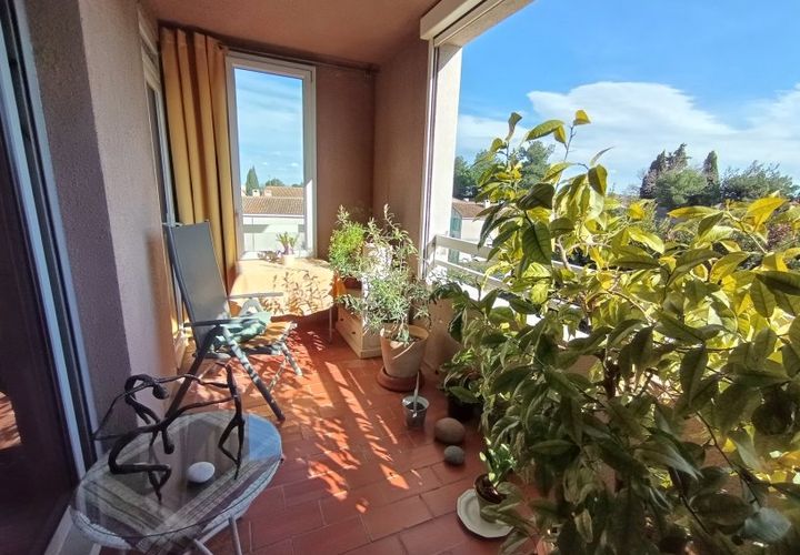Leilighet i Tarascon, Bouches-du-Rhone, Tarascon - € 139 000 | Ref: 3011443101 - foto 1