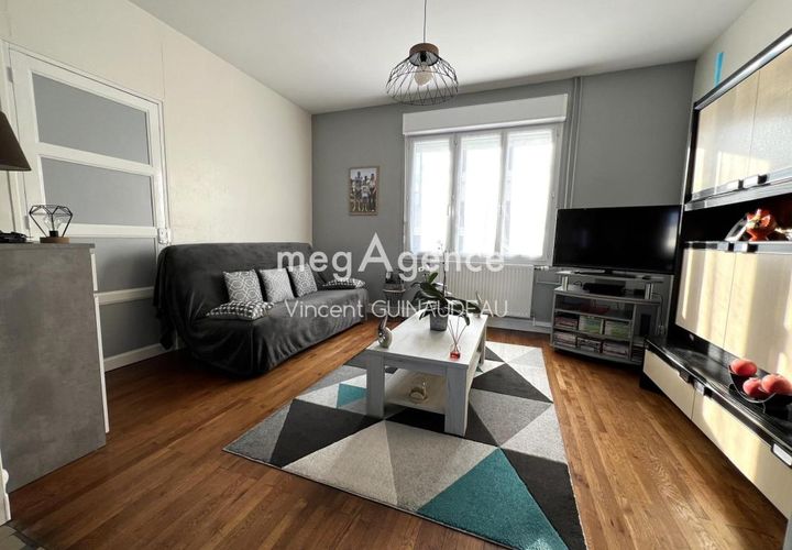 Villa i Cholet, Maine-et-Loire, Cholet - € 193 500 | Ref: 200017 - foto 1