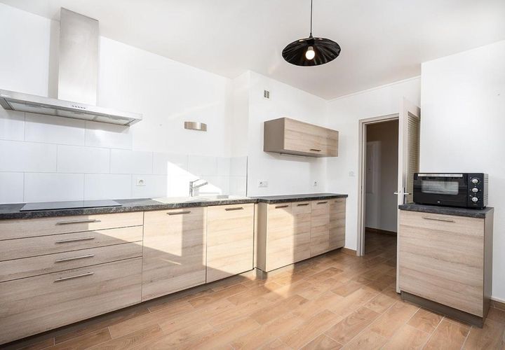 Villa a Saint-Etienne, Loire, Saint-Etienne - € 82.000 | Ref: 191771 - foto 1