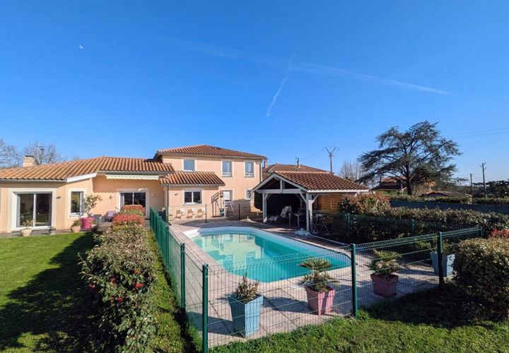 Villa i Craponne, Rhone, Craponne - € 1.080.000 | Ref: 199306 - foto 1