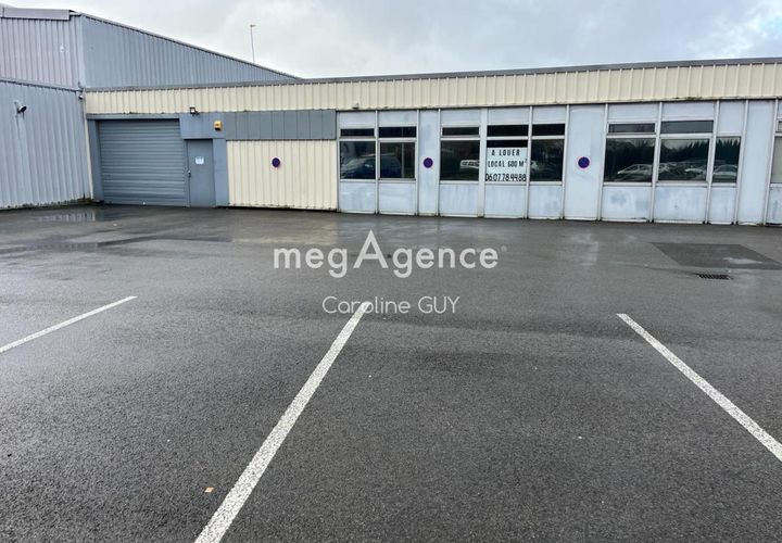 L'establiment comercial a Arques, Pas-de-Calais, Arques - € 35.040/mes | Ref: 198640 - foto 1