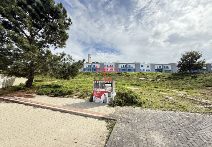 Helårsgrund i Matacaes, Lisbon, Matacaes - € 100.000 | Ref: HS003-25 - foto 1
