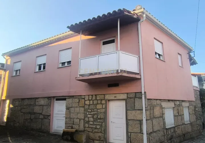Villa i Chaves, Vila Real, Chaves - € 97.500 | Ref: C0533-00092 - foto 1