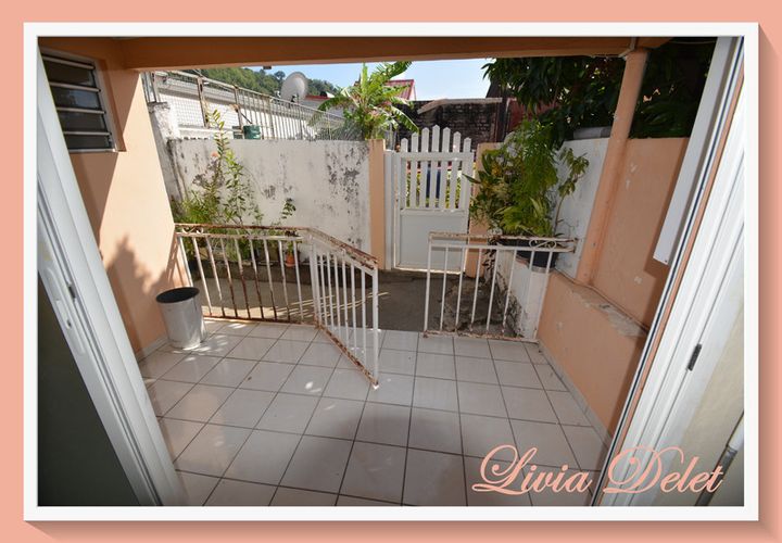 Villa a Saint-Pierre, Martinique, Saint-Pierre - € 200.000 | Ref: 340931192096 - foto 1