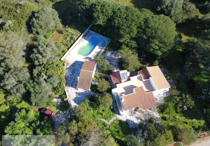Villa a Bensafrim, Faro, Bensafrim - € 625.000 | Ref: V021 - foto 1