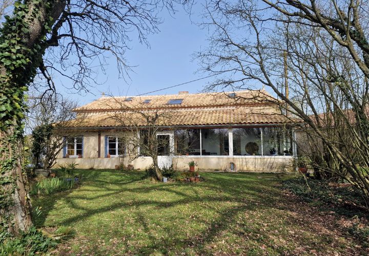 Villa i Lauzun, Lot-et-Garonne, Lauzun - € 455.800 | Ref: BVI83844 - foto 1
