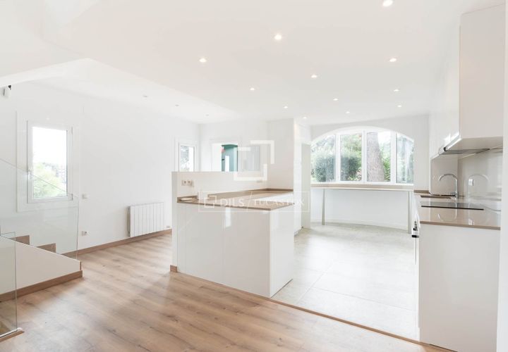 Villa i Castelldefels, Barcelona, Castelldefels - € 830.000 | Ref: GAV63921 - foto 1