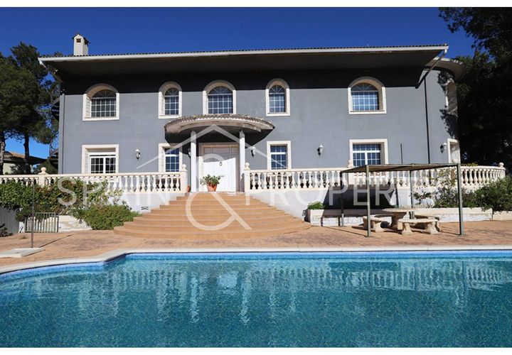 Villa a Turis, Valencia, Turis - € 1.500.000 | Ref: 091439 - foto 1