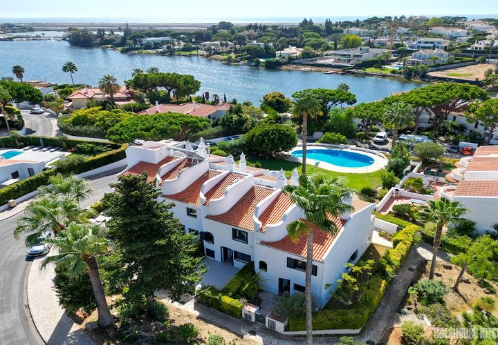 Byhus i Almancil, Faro, Almancil - € 1.849.500 | Ref: xtp_6010 - foto 1