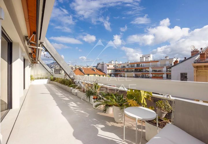 Lejlighed i Nice, Alpes-Maritimes, Nice - € 1.385.000 | Ref: MZINC474 - foto 1