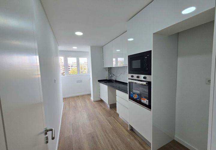 Lejlighed i Amadora, Lisbon, Amadora - € 370.000 | Ref: CB15-0082 - foto 1