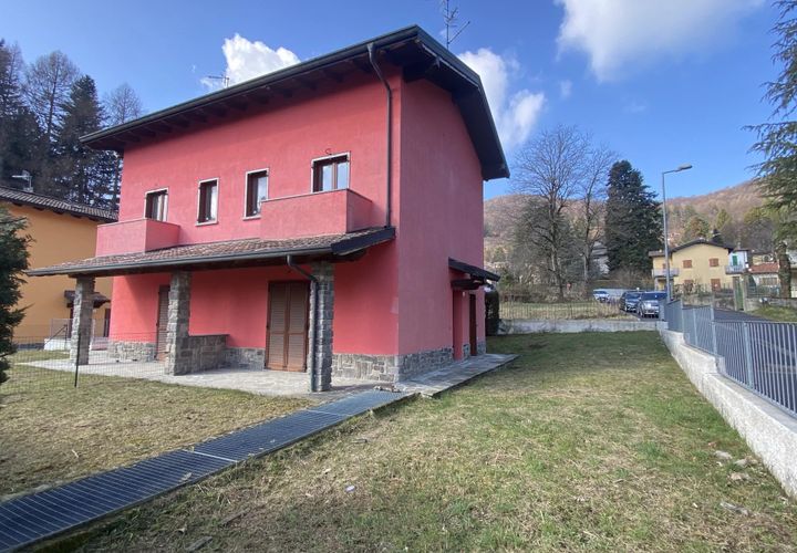 Villa a Alta Valle Intelvi, Como, Alta Valle Intelvi - € 210.000 | Ref: 443 - foto 1