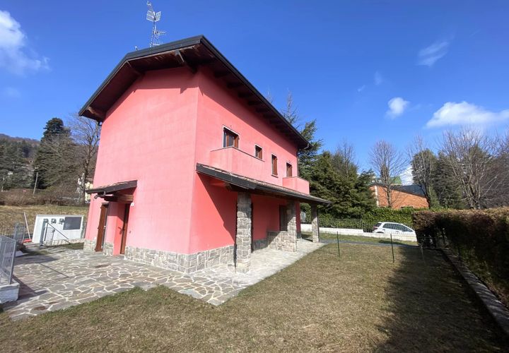 Villa a Alta Valle Intelvi, Como, Alta Valle Intelvi - € 190.000 | Ref: 444 - foto 1