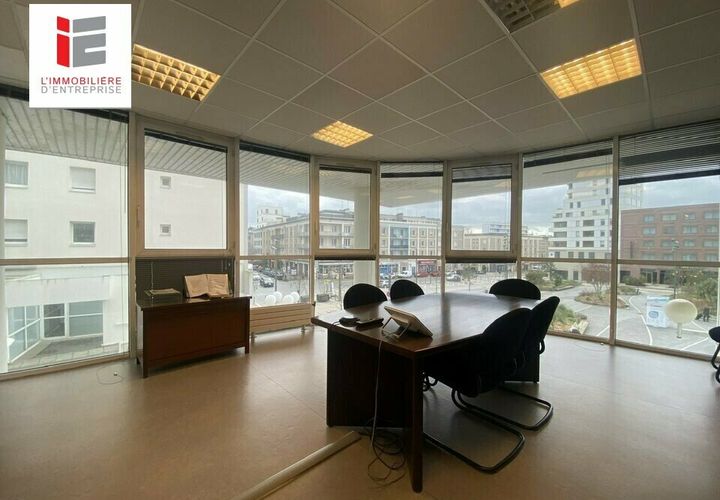 Erhvervsejendom i Lorient, Morbihan, Lorient - € 1.050.000 | Ref: 56_000251_BL - foto 1