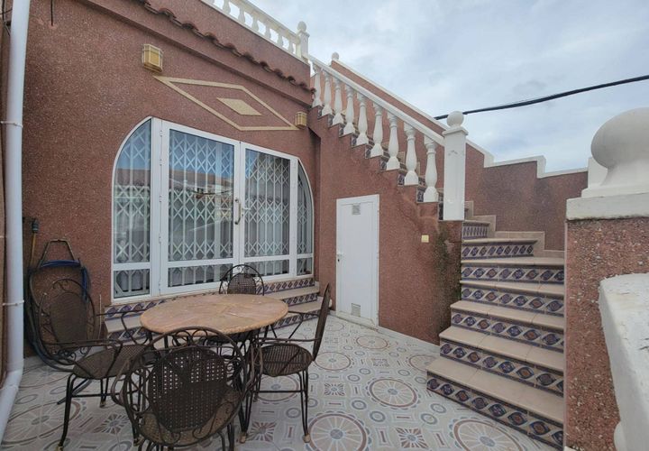 Villa a Torrevieja, Alicante, Torrevieja - € 138.000 | Ref: OH02188/10701 - foto 1