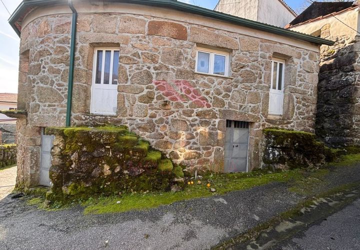 Villa i Arcos de Valdevez, Viana do Castelo, Arcos de Valdevez - € 35.000 | Ref: AVV-2528-AM-0226 - foto 1