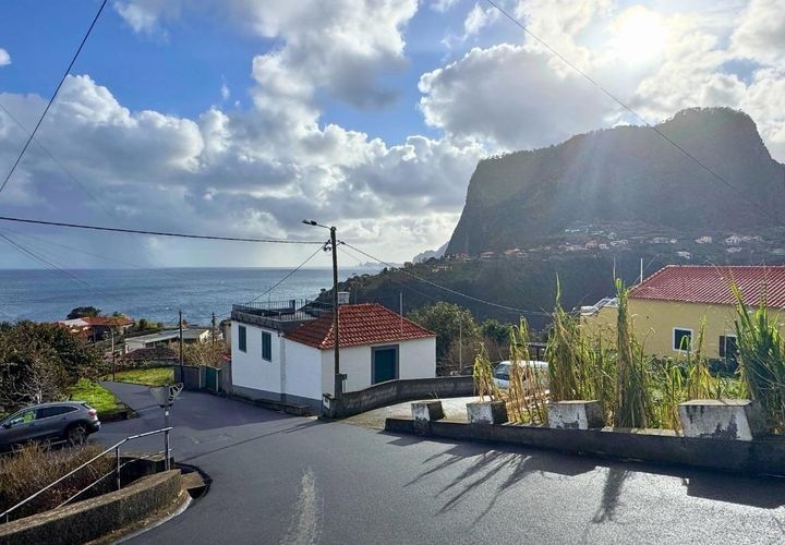 Villa a Santana, Madeira, Santana - € 400.000 | Ref: DRS_HH_0012/12758 - foto 1