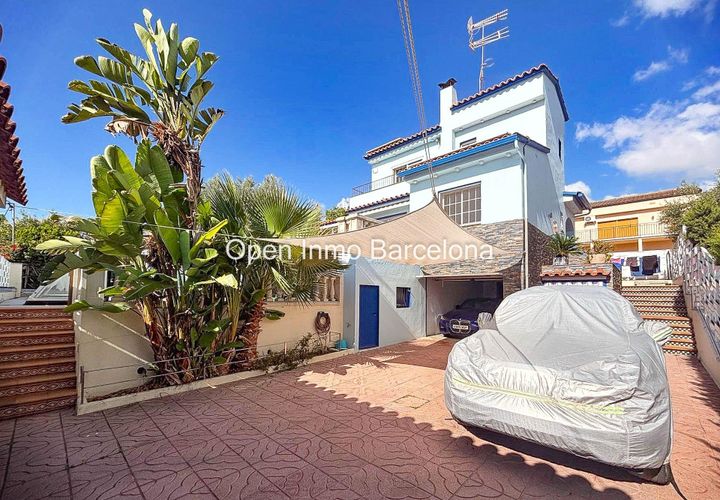 Villa i Sitges, Barcelona, Sitges - € 1.340.000 | Ref: OI02239/5763 - foto 1
