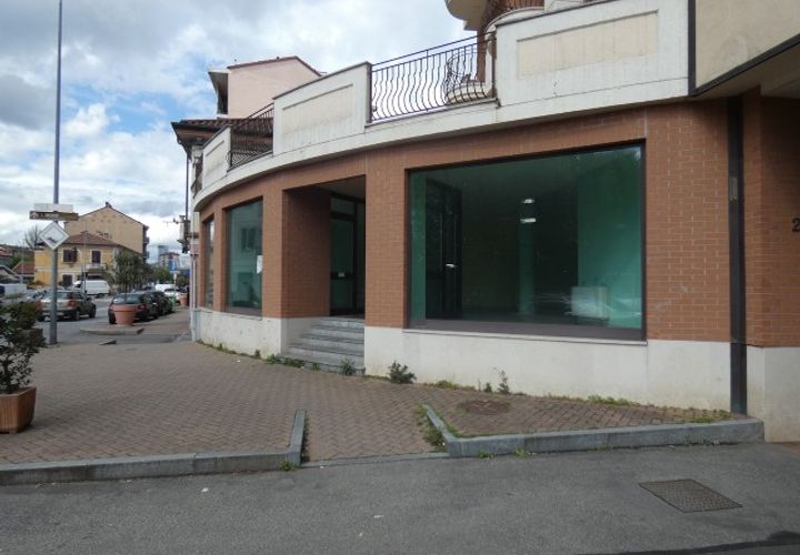 Erhvervsejendom i Moncalieri, Turin, Moncalieri - € 238.000 | Ref: 028 - foto 1