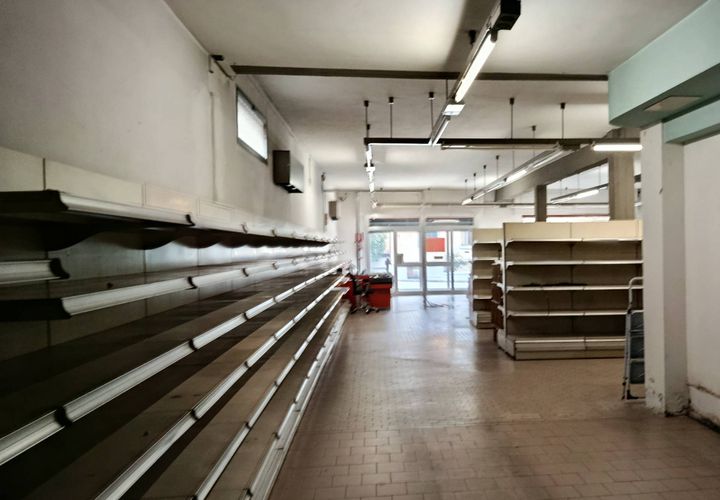 L'establiment comercial a Altopascio, Lucca, Altopascio - € 6.000/mes | Ref: 2026LU008 - foto 1
