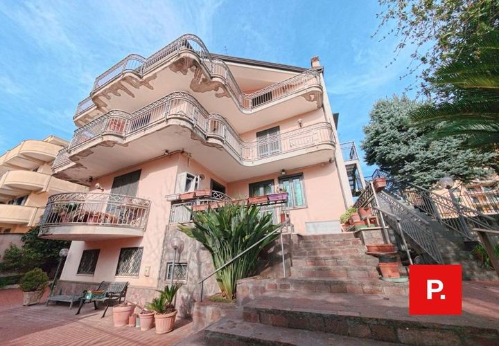Villa a Caserta, Caserta, Caserta - € 650.000 | Ref: kA9392 - foto 1