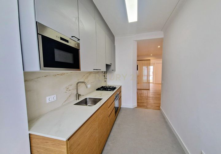 Lejlighed i Carcavelos, Lisbon, Carcavelos - € 630.000 | Ref: C0283-01179 - foto 1