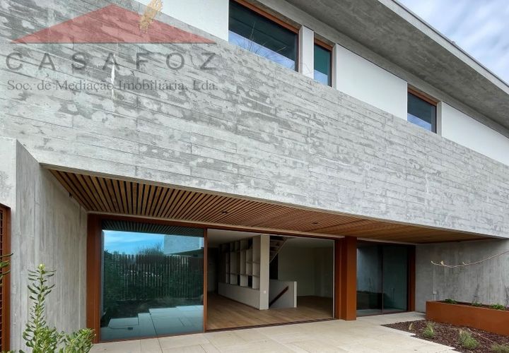 Villa a Porto, Porto, Porto - € 3.750/mes | Ref: 100277 - foto 1
