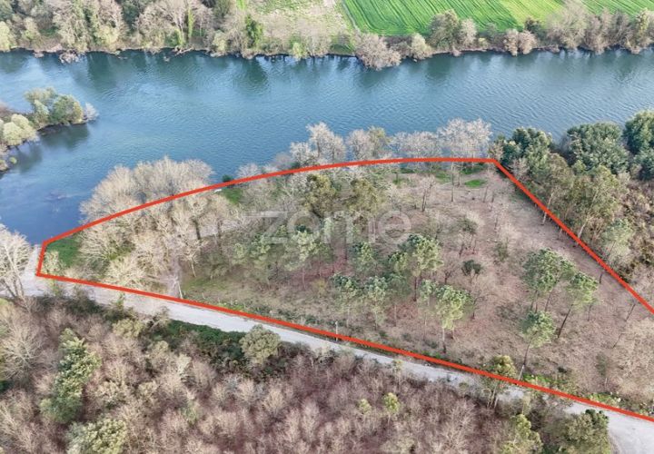 Terreno en Barcelos, Braga, Barcelos - € 490.000 | Ref: ZMPT586148 - photo 1