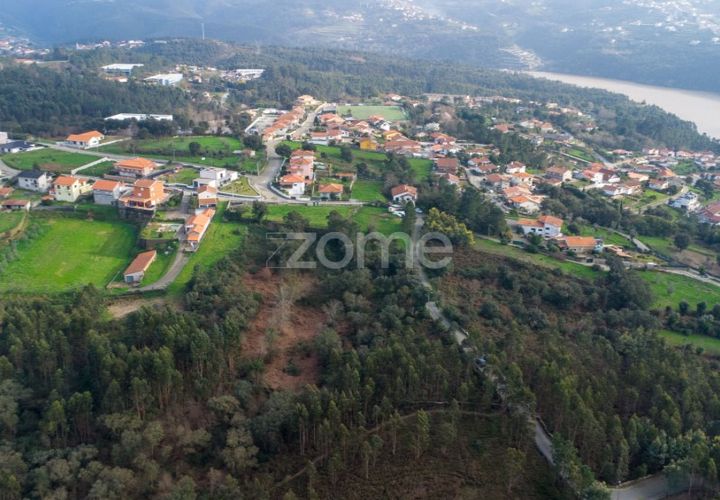 Helårsgrund i Penafiel, Porto, Penafiel - € 100.000 | Ref: ZMPT586176 - foto 1