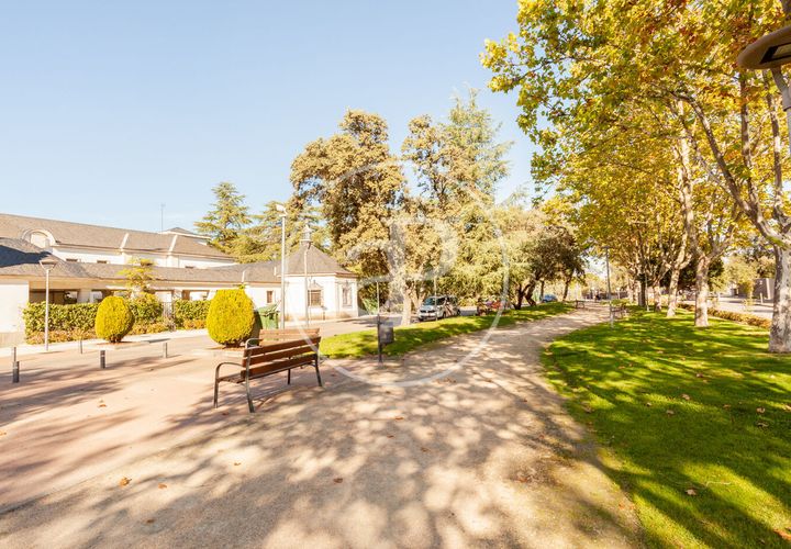 Villa a La Moraleja, Madrid, La Moraleja - € 3.900.000 | Ref: VMN2603015 - foto 1