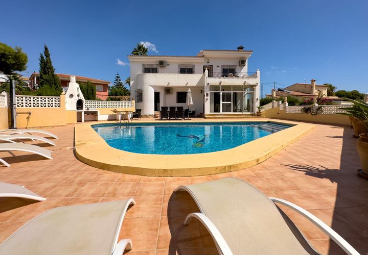 Villa a Calpe, Alicante, Calpe - € 649.000 | Ref: VDX1042 - foto 1