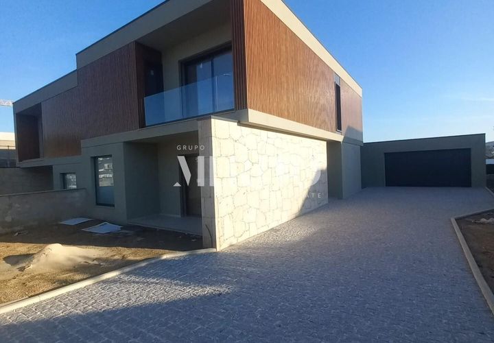 Rækkehus i Guimaraes, Braga, Guimaraes - € 407.000 | Ref: MIGC-F/0141 - foto 1