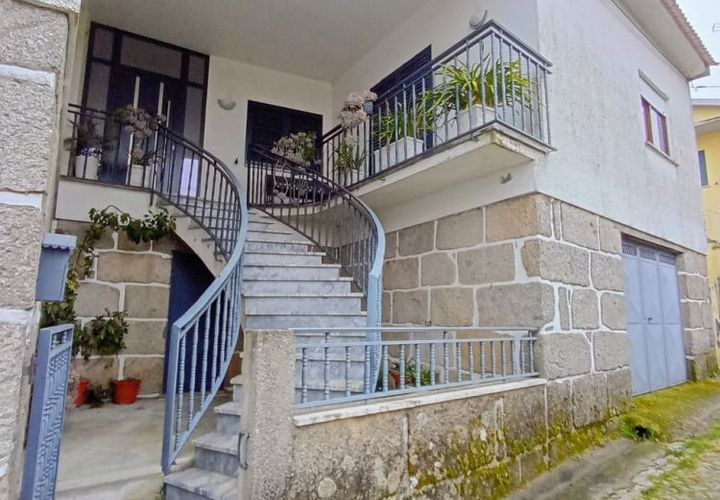Villa i Mangualde, Viseu, Mangualde - € 210.000 | Ref: Q36 - foto 1