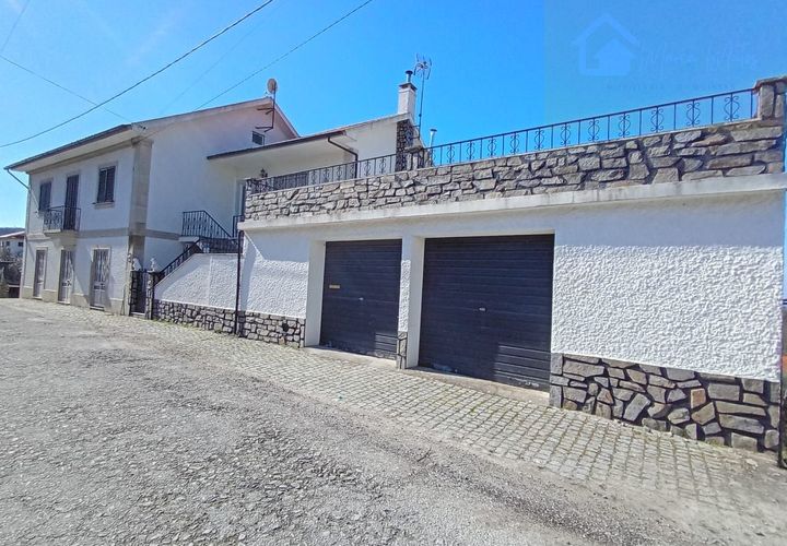 Villa i Mangualde, Viseu, Mangualde - € 330.000 | Ref: Q39 - foto 1
