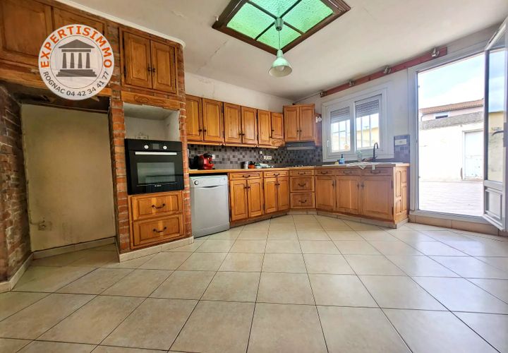 Villa i Vitrolles, Bouches-du-Rhone, Vitrolles - € 385.000 | Ref: 86797369 - foto 1