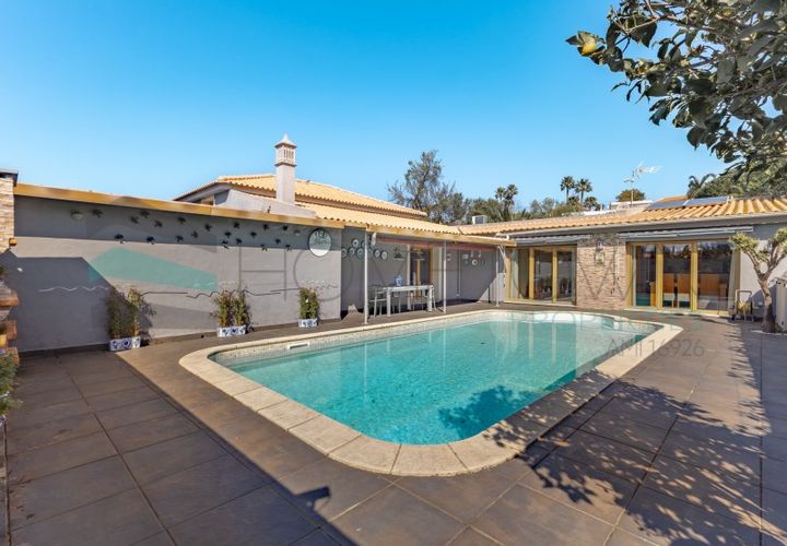 Villa i Almancil, Faro, Almancil - € 950.000 | Ref: HTP-1083 - foto 1