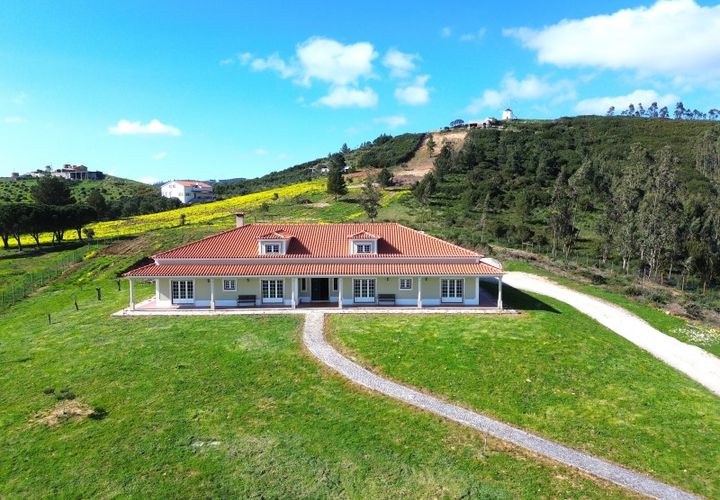 Villa i Alenquer, Lisbon, Alenquer - € 760 000 | Ref: N102ALQ785 - foto 1