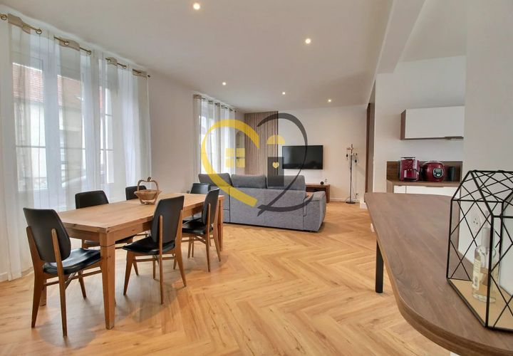Villa in Bourges, Cher, Bourges - € 375.000 | Ref: 86823612 - foto 1
