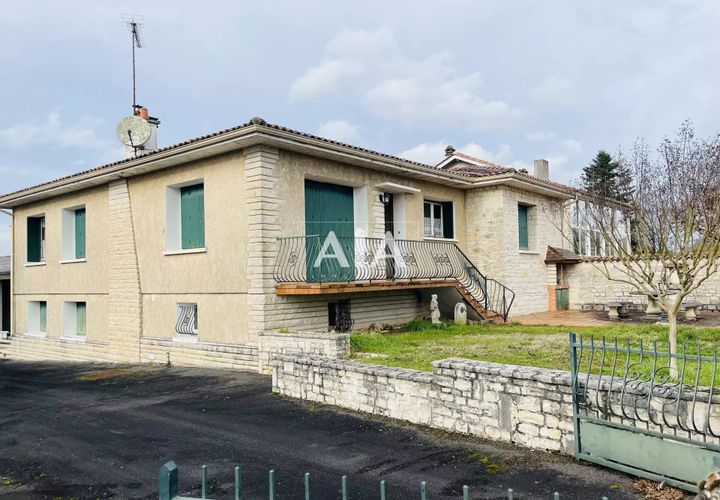 Villa i Mansle, Charente, Mansle - € 149 000 | Ref: 0554M - foto 1