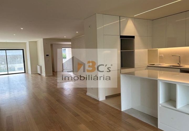 Rækkehus i Senhora da Hora, Porto, Senhora da Hora - € 560.000 | Ref: MB_1468 - foto 1